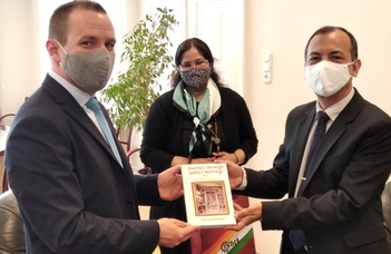 Az Indiai Köztársaság nagykövetének látogatása a Bölcsészettudományi Karon
